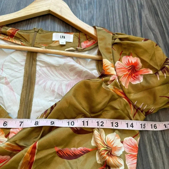 LPA Womens Mini Dress Size XS Brown Floral Short Sleeves V-Neck Revolve Chic - Picture 9 of 11